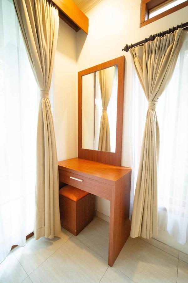 Adipana Bungalow-Balinese Room Ubud Kültér fotó
